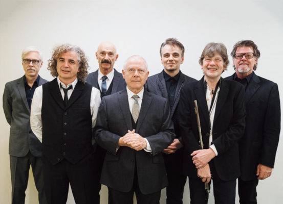 圧巻の超絶技巧ライブ King Crimson 18来日ツアーに行ってきました モシナラ もしも ならを極めるサイト